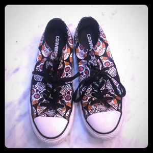 Converse sugar skulls! Size 10